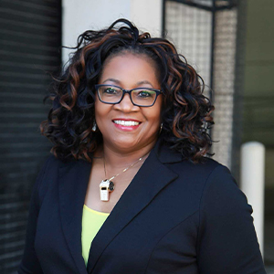 Headshot of Liz Moffitt